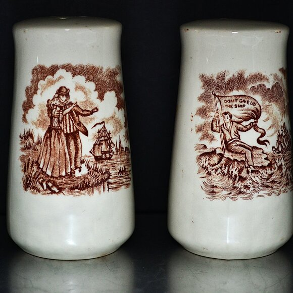 Vintage Alfred Meakin Fair Winds Salt And Pepper Shakers Nautical Patriotic - Picture 1 of 8